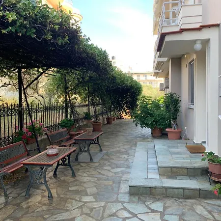 αβαντιάς Abantias Lägenhetshotell 3*