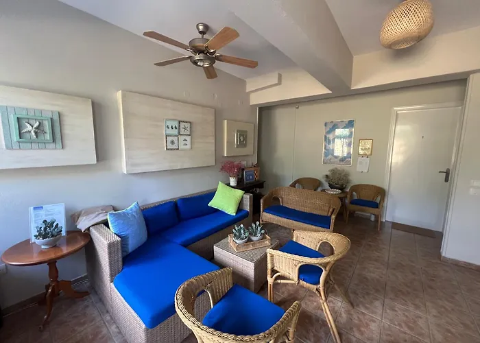 αβαντιάς Abantias Aparthotel 3*